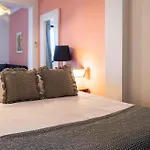 Stay U-Nique Apartments Colom *